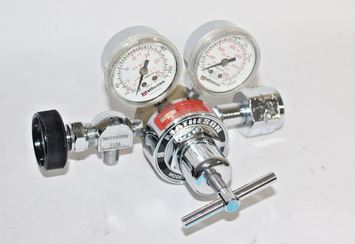 REDUCED for sale. MATHESON gas regulator 3322 0-100psi 0-30 PSI