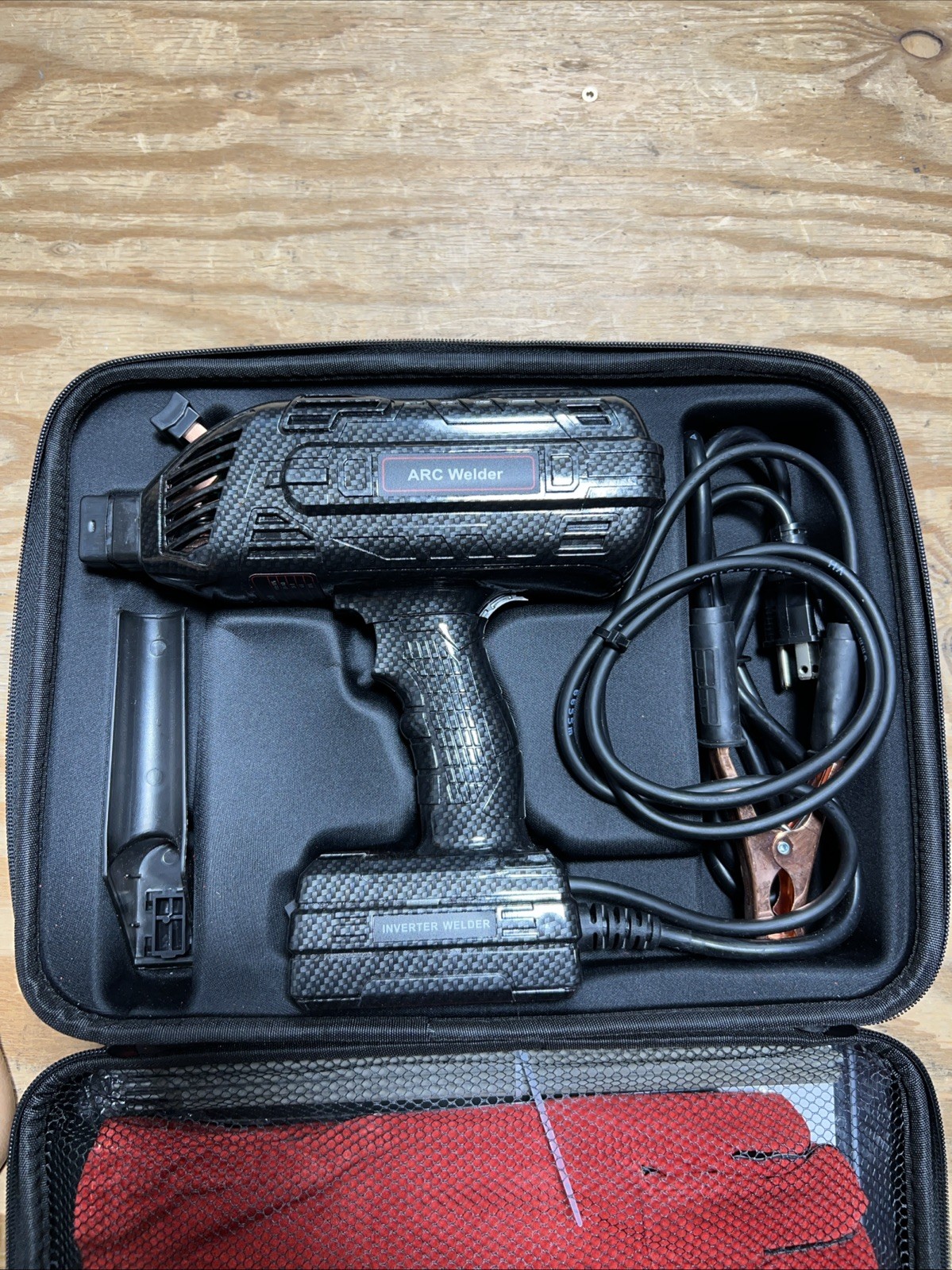 Portable Handheld Electric Welder 110V ARC Welding Machine (HANDLE IS BROKEN)