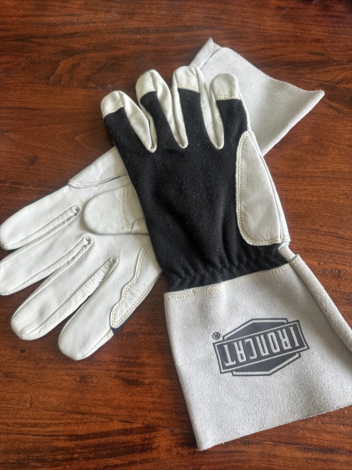 Ironcat 9073 XL Welding Gloves, Gauntlet Cuff, Reinforced Thumb, Premium