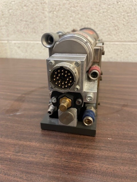 Emhart Teknologies T133413M Servo Stud Welder -USED