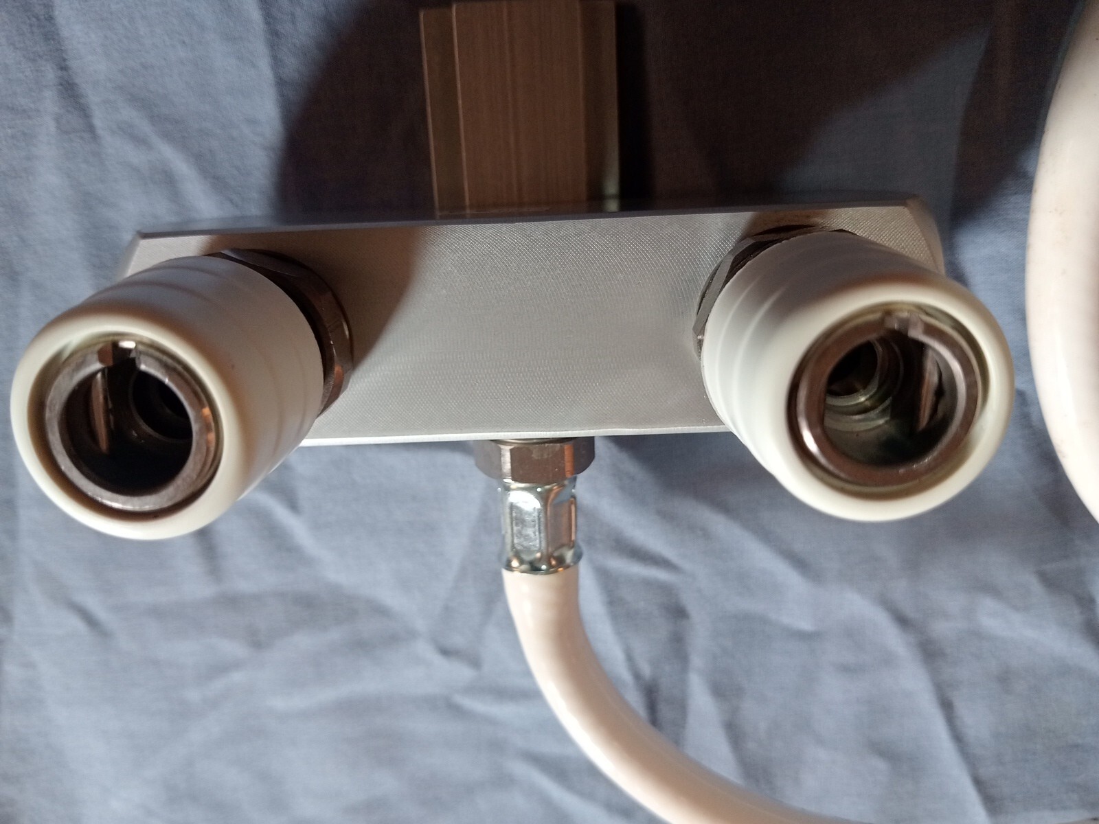 Unitor Double Outlet Complw HOSE Ox double outlet has one inlet , New