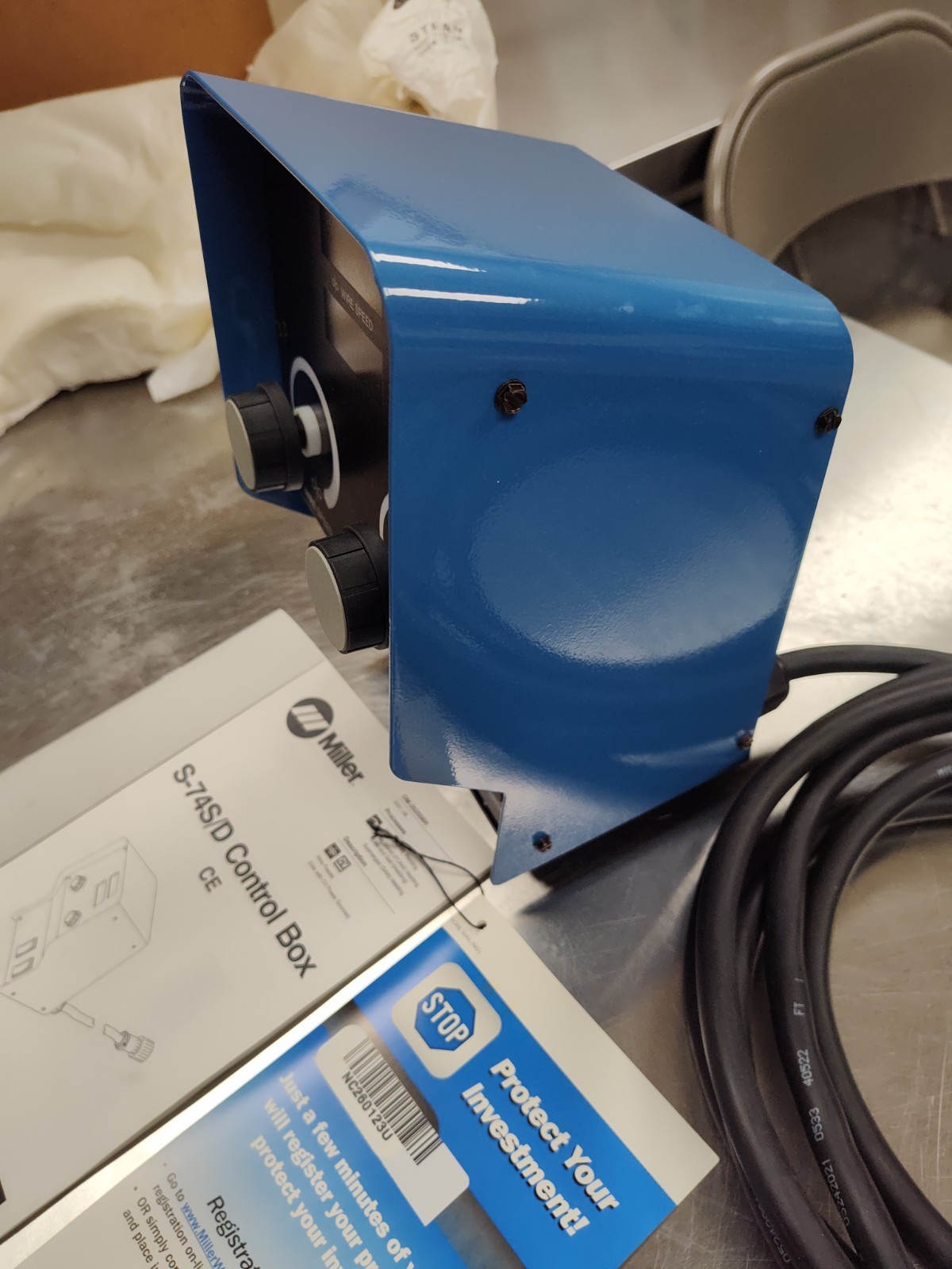 Miller 70 Series 24V Wire Feeder Control Box SKU 300882 – NEW Open Box