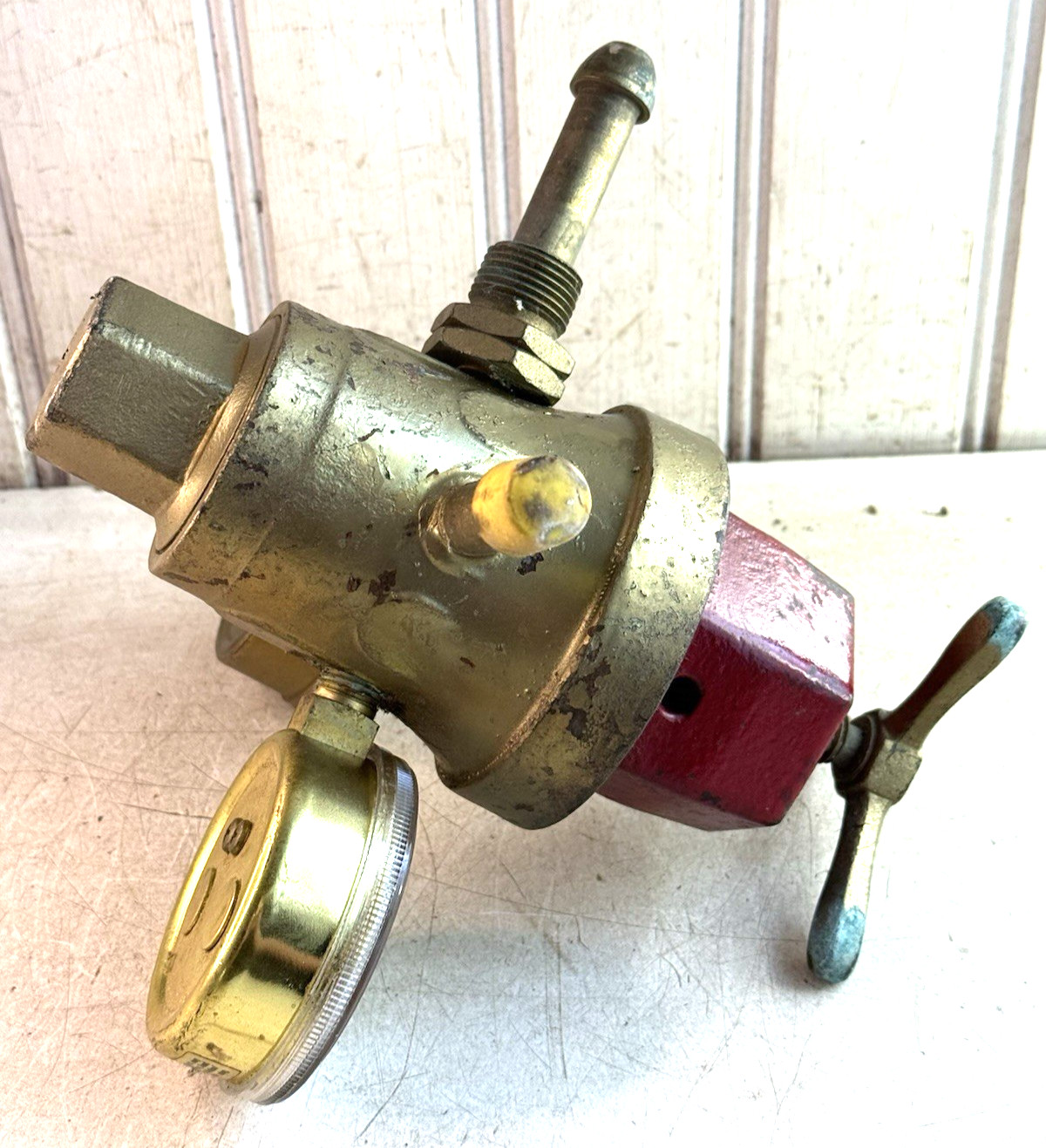 Oxweld Acetylene Regulator manufactured by the Linde Company / UNTESTED / USED