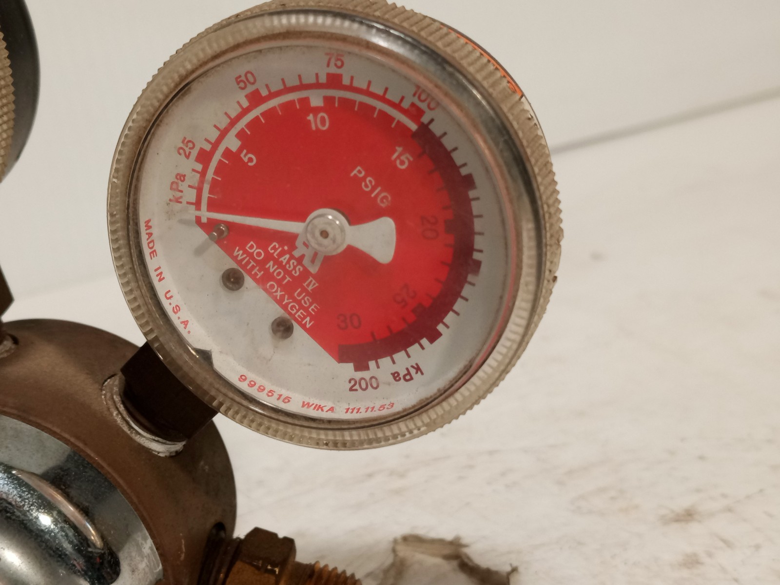 ESAB LO acetylene regulator CGA-510 dual gauge 0-400 PSI used as shown