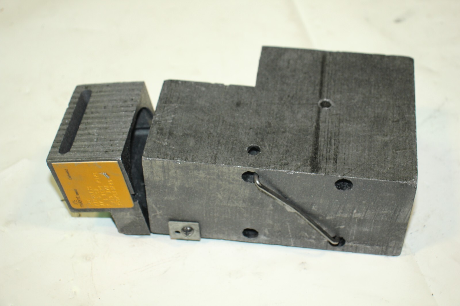Nvent Erico Cadweld Mold IPF VVR9DV3C 7/6 CW 2 4 Vert Pipe 250PLUSF20