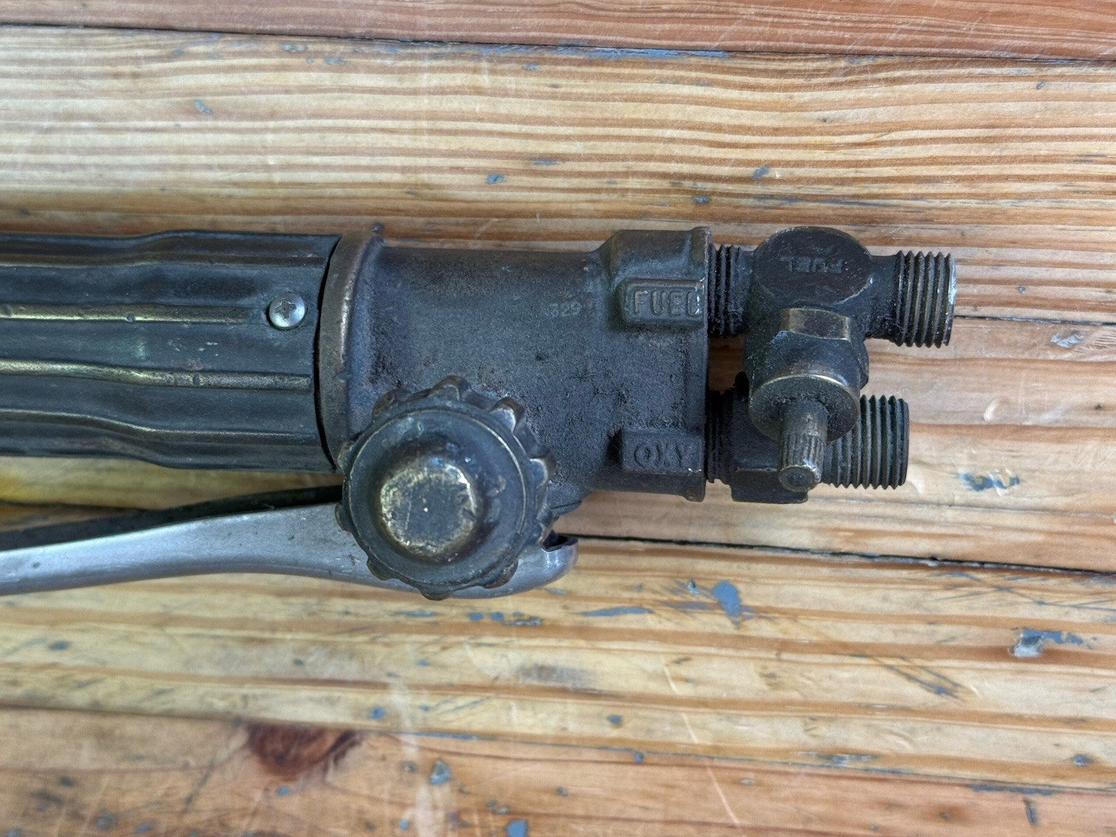 UNIWELD HAND CUTTING TORCH 850 Welding Torch 21”