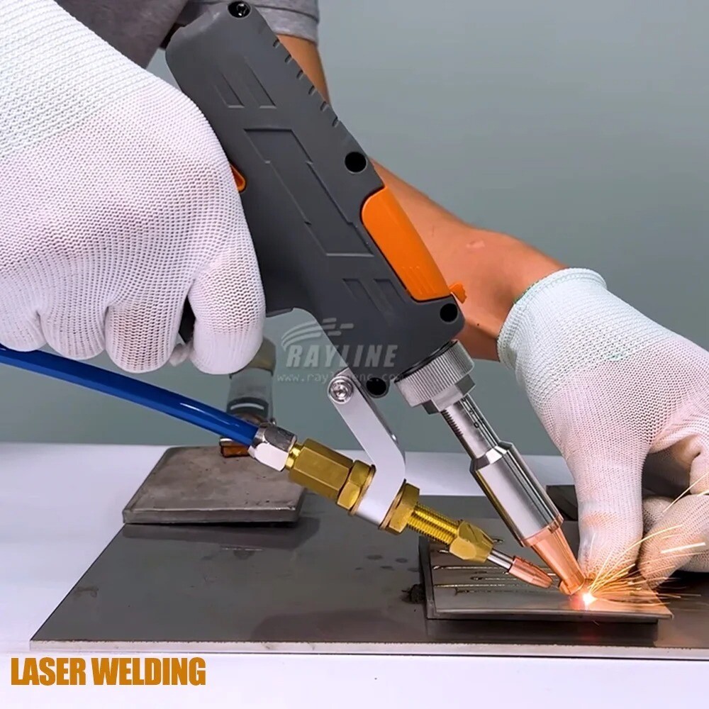 Fiber Laser Welder Handheld Laser Welder Machine Gun for Cutting Welding Metal