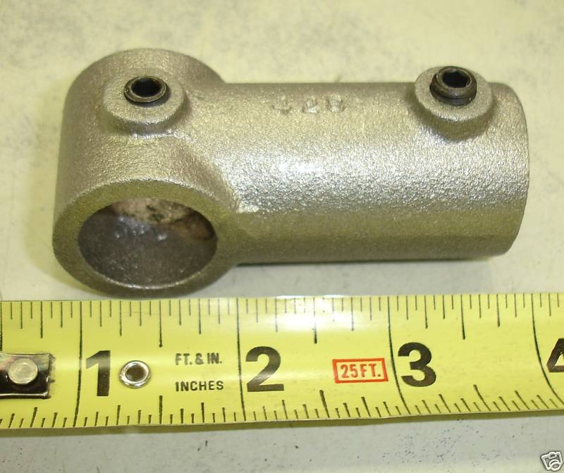 #428 Casting Unknown Slip Tee Block 15/16″ 90 Degree