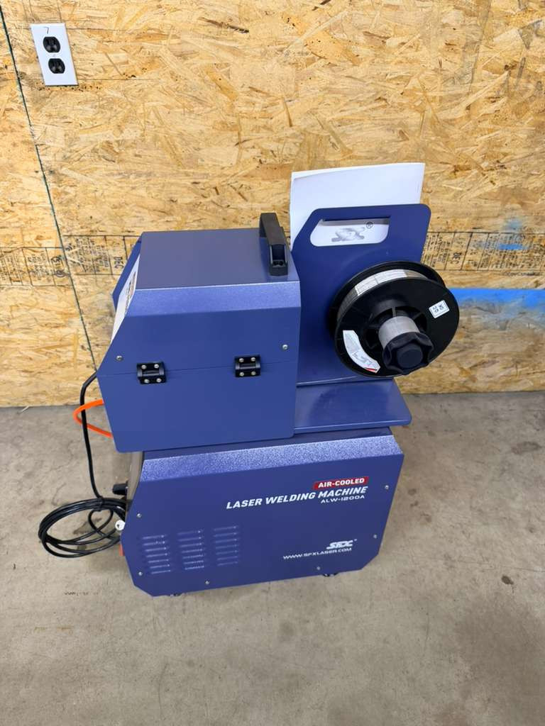 USED SFX 1200W Handheld Laser Welder Air-Cooled Multi-Material Welding&Cleaning
