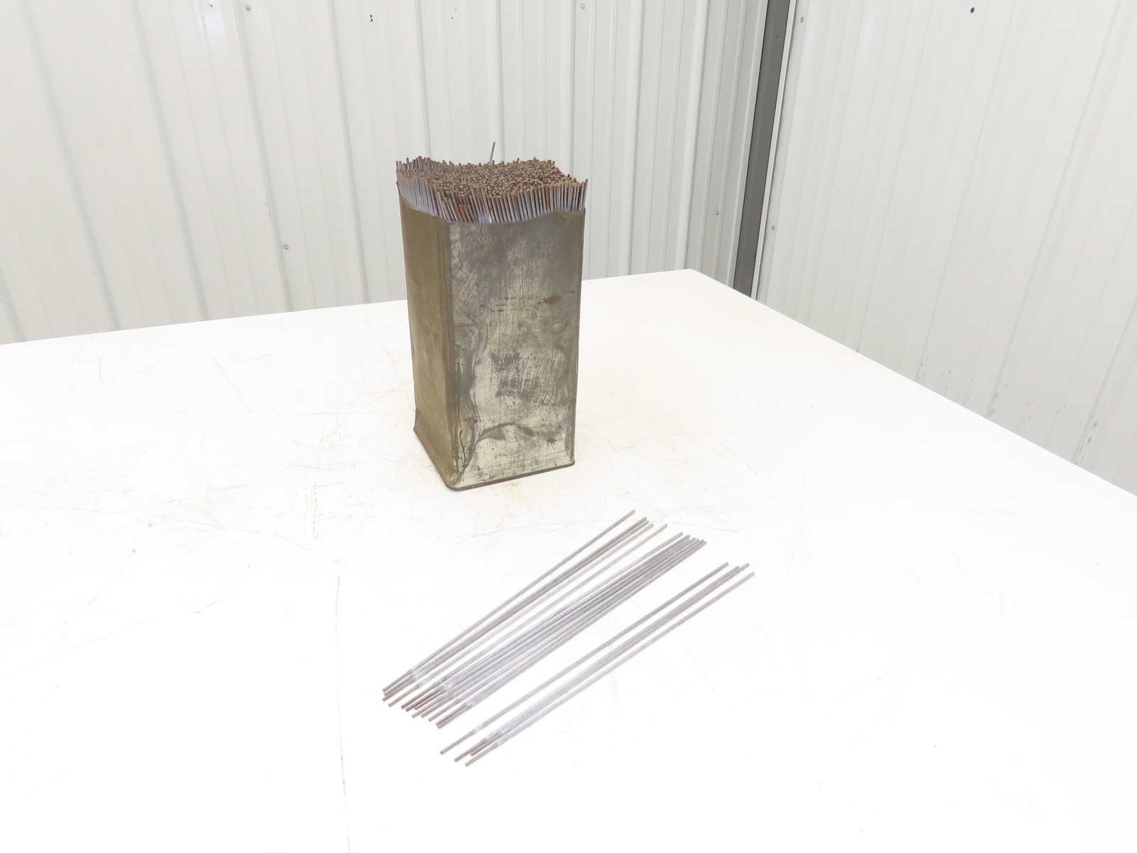 Lincoln Electric E6010 Fleetweld Welding Electrode 3/32″x12″ 50lb Can Stick Weld