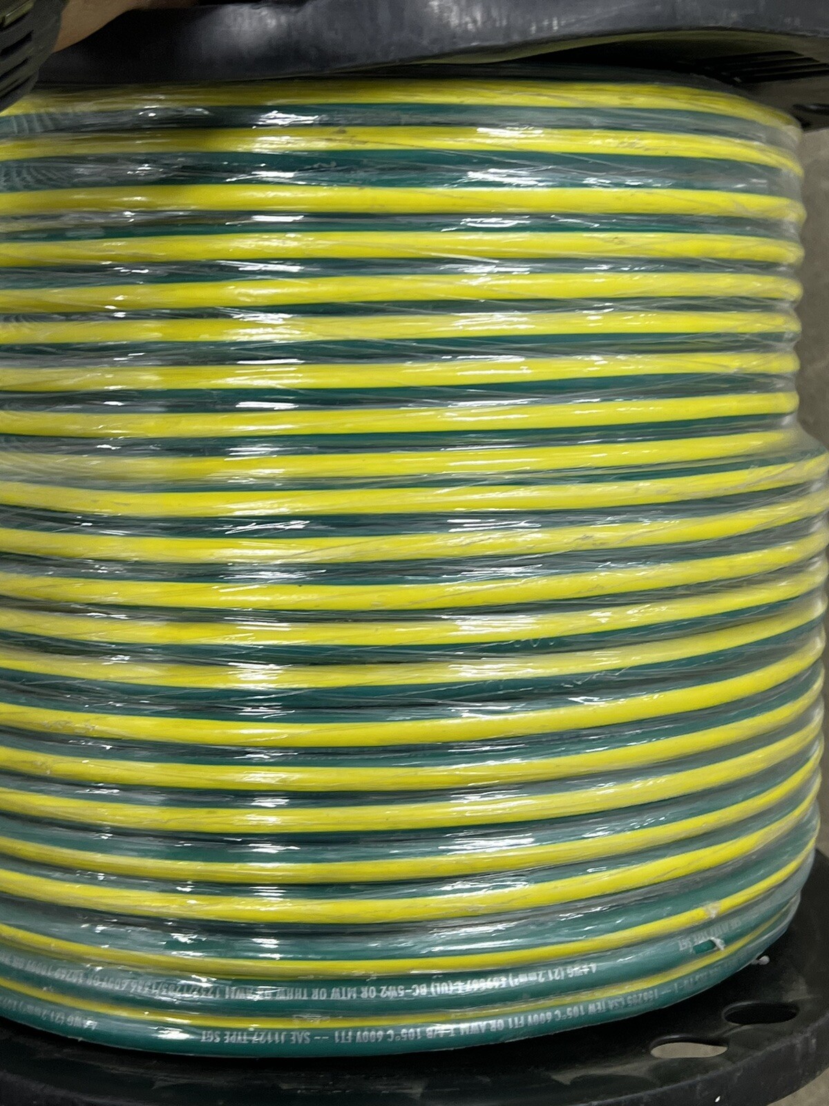 4 AWG Copper Welding Cable Flexible Rubber SGR Battery SAE J1127 250′ E69567