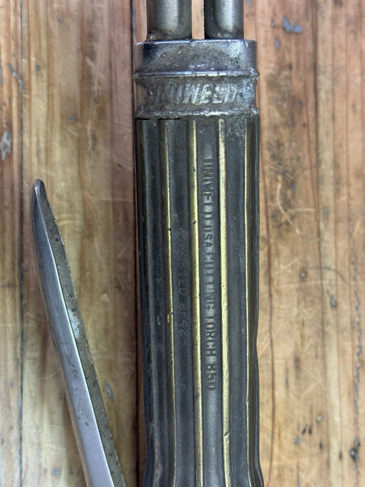 UNIWELD HAND CUTTING TORCH 850 Welding Torch 21”