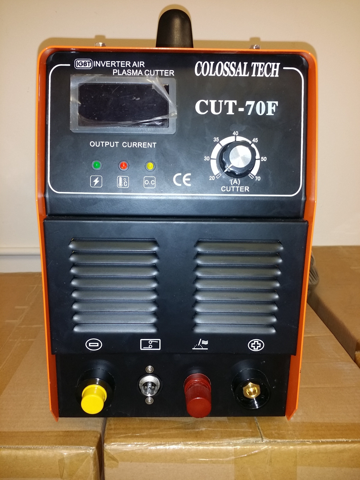Plasma Cutter Pilot ARC CUT70F IGBT 70AMP 220V 18 Consumables & 3 Spacer Guides