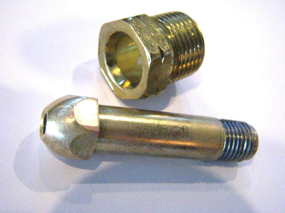 CGA-510 Nut & 2.5″ x 1/4″ NPT Nipple, Acetylene/Propane Regulator Inlet Fitting