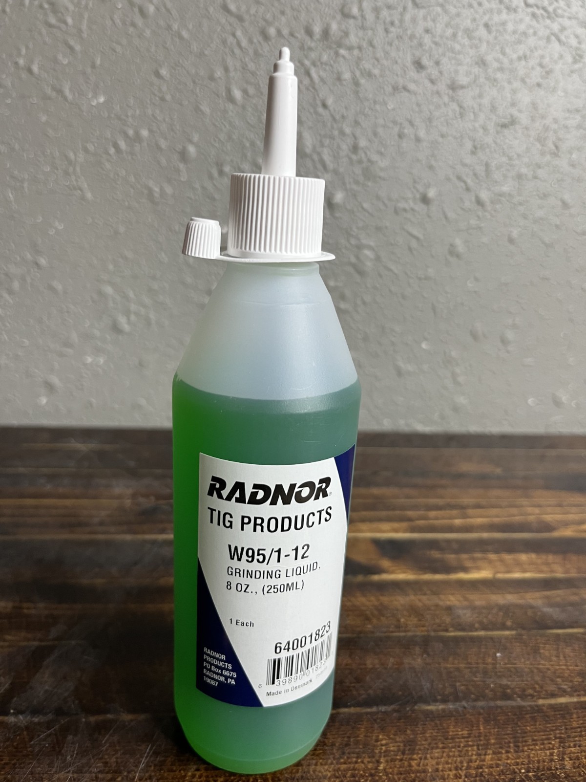 Radnor W95/1-12 TIG Grinding Liquid 8oz (236mL) Welding Coolant