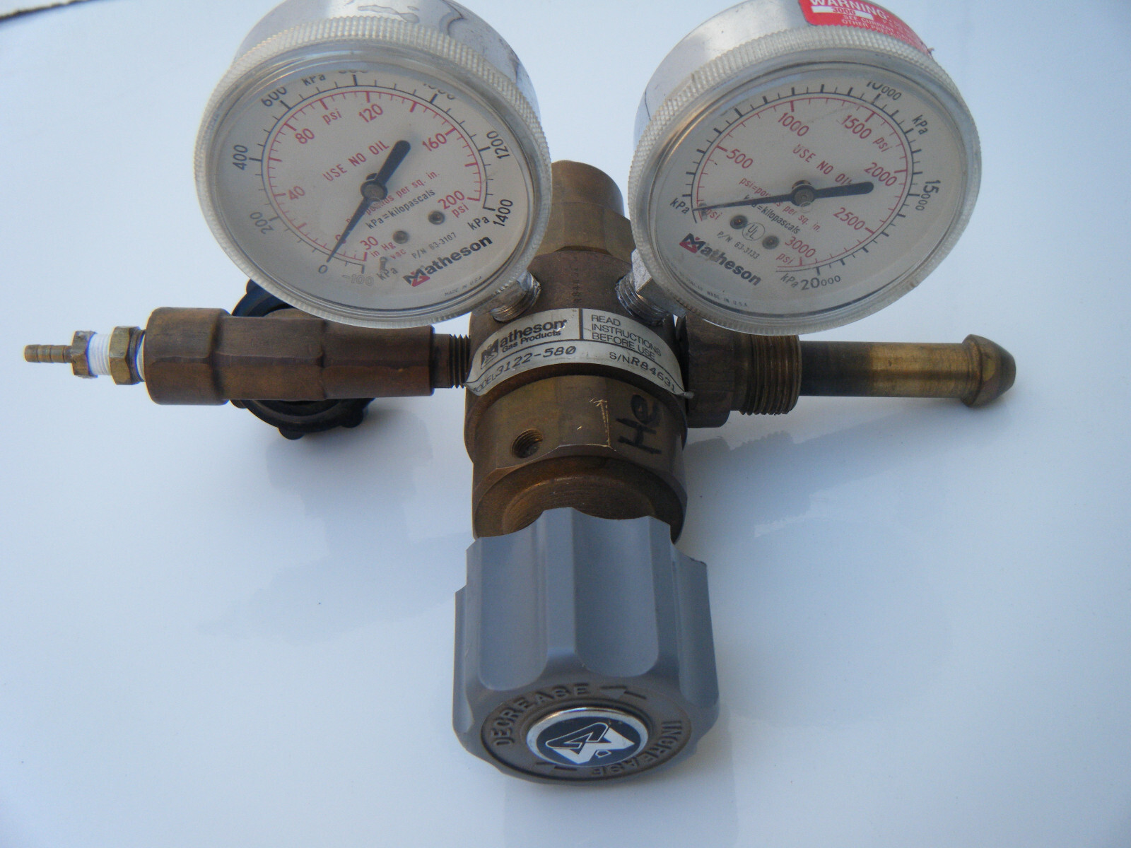 Matheson Gas Product Gas Regulator 3122-580 P/N 63-3107 63-3133