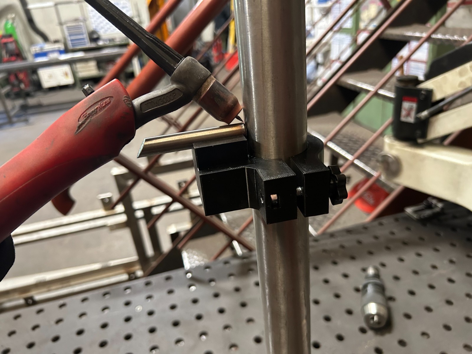 Welding Aid Pipe Holder Stainless Steel Adjustable Rod Holder Clamp Railing Construction