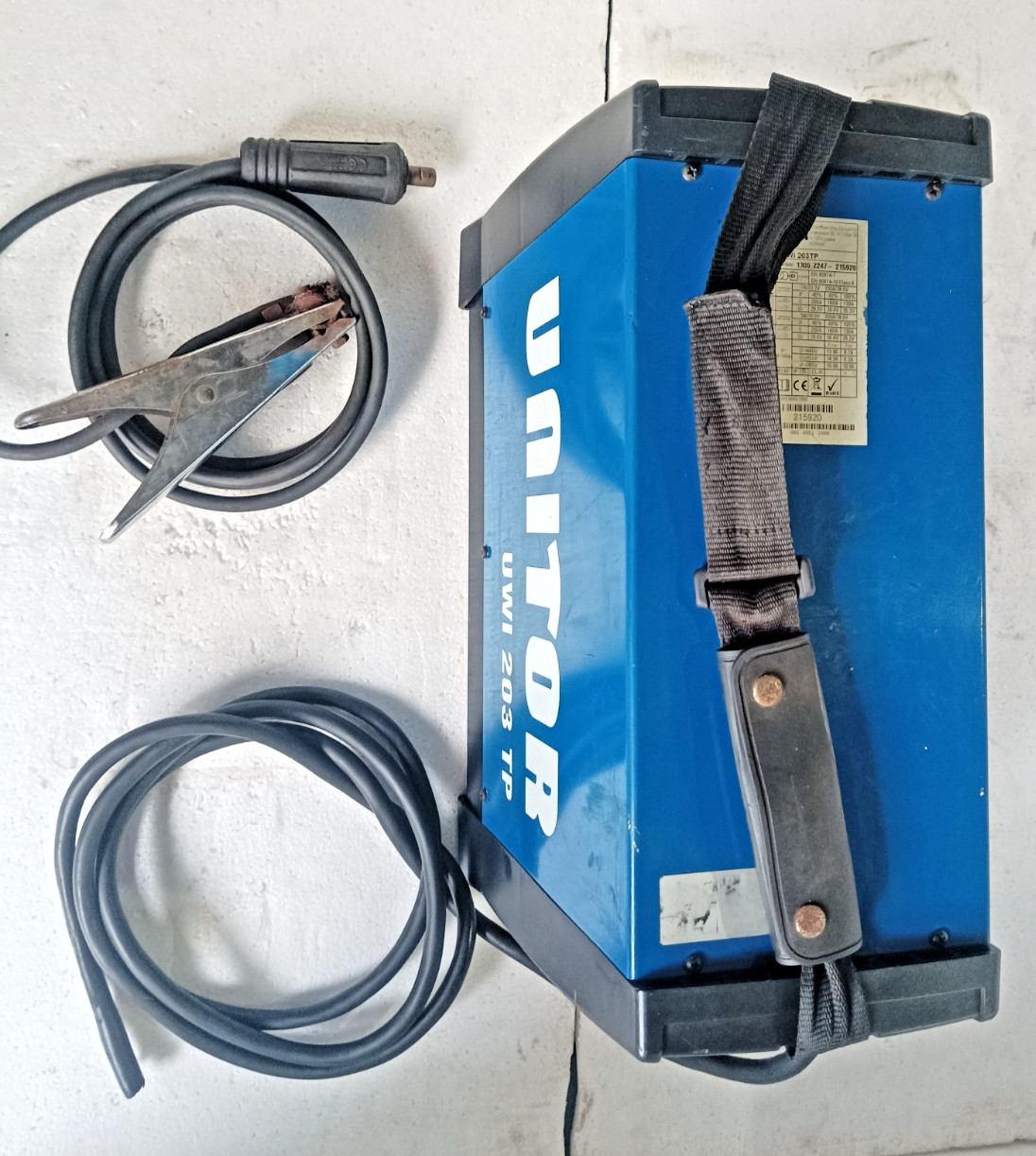 UNITOR UWI 203 TP WELDING MACHINE 200 AMPS 440V 3 PHASE.