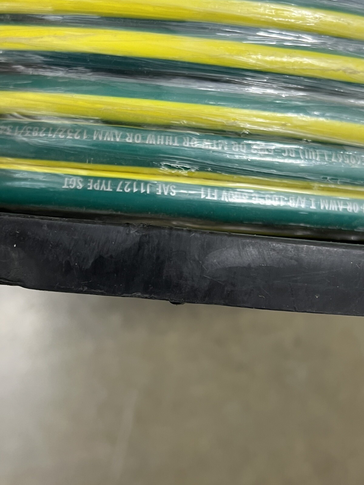 4 AWG Copper Welding Cable Flexible Rubber SGR Battery SAE J1127 250′ E69567