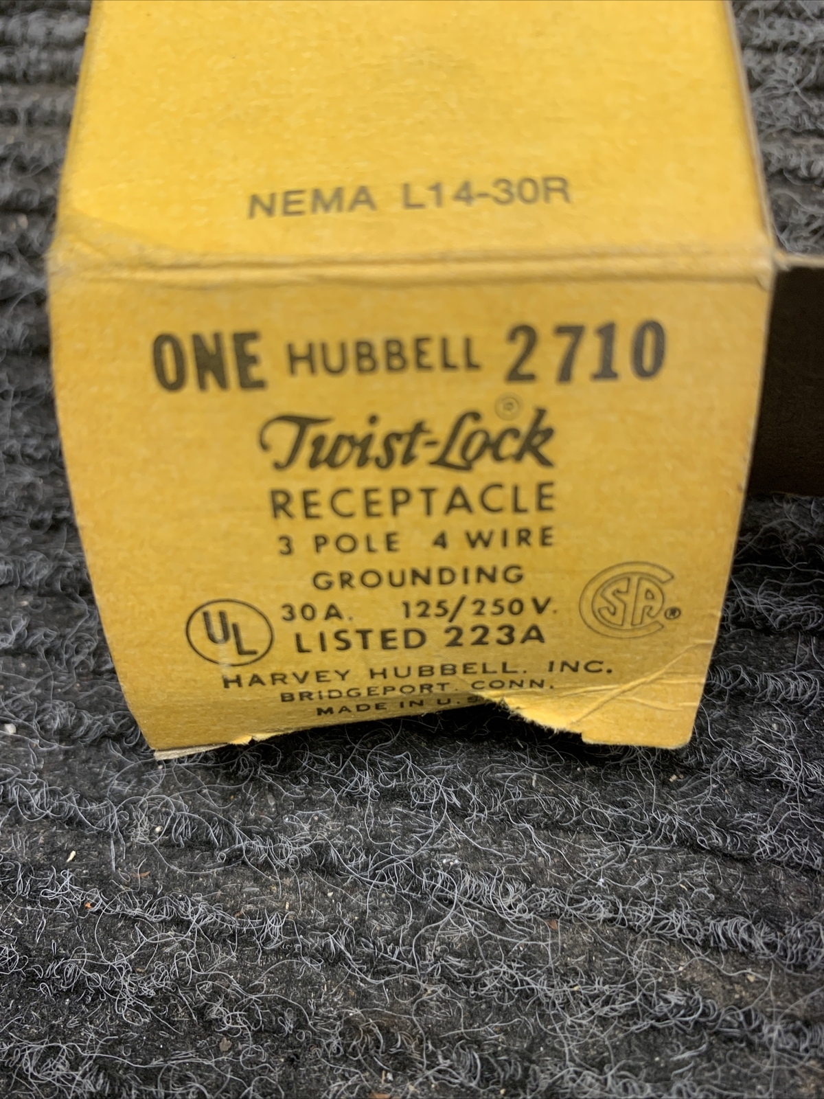 New Hubbell 2710 Twist Lock Receptacle 125/250V