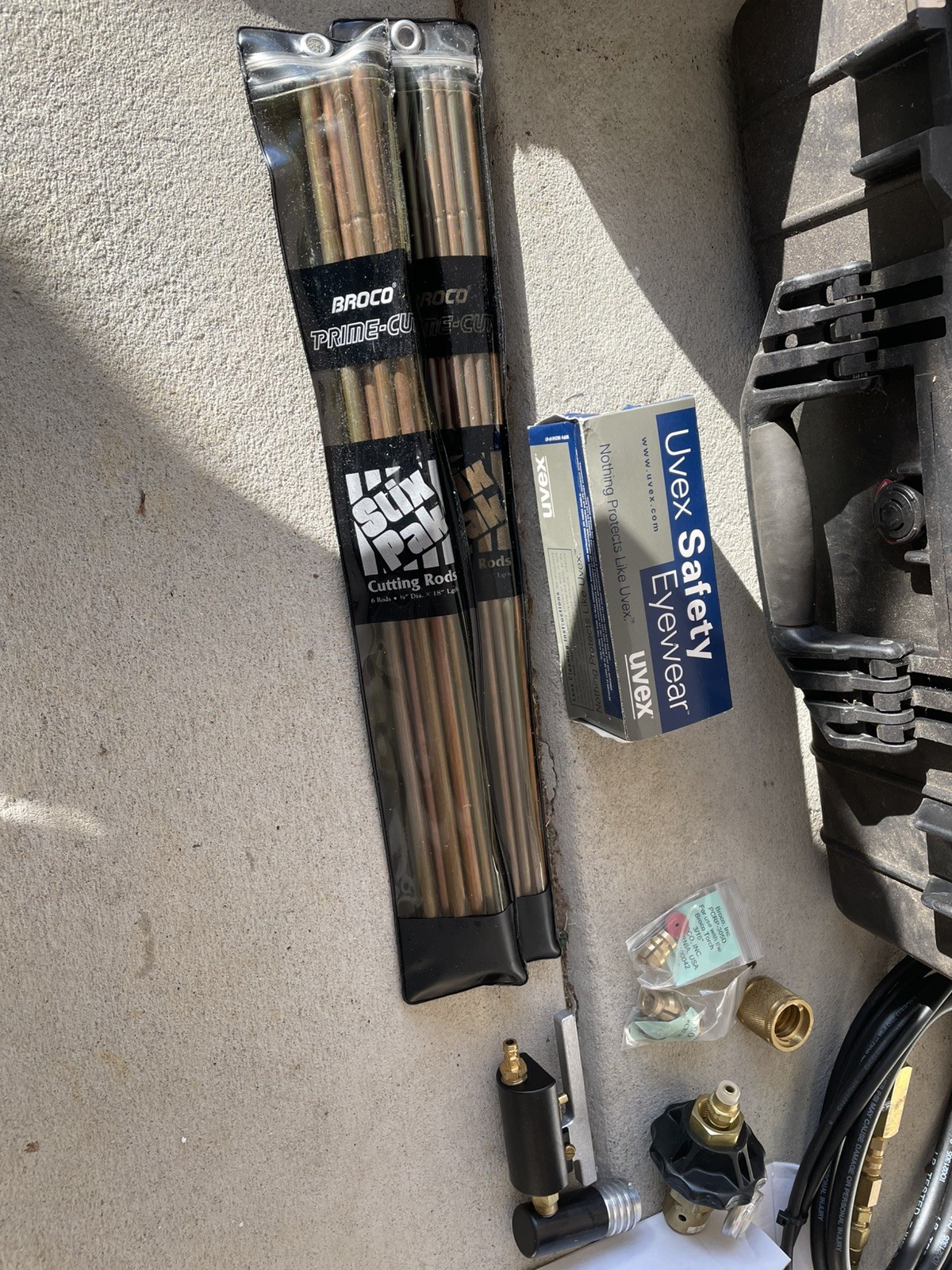 Broco Cutting Torch Kit w/ tanks, and more. Pelican Case Included