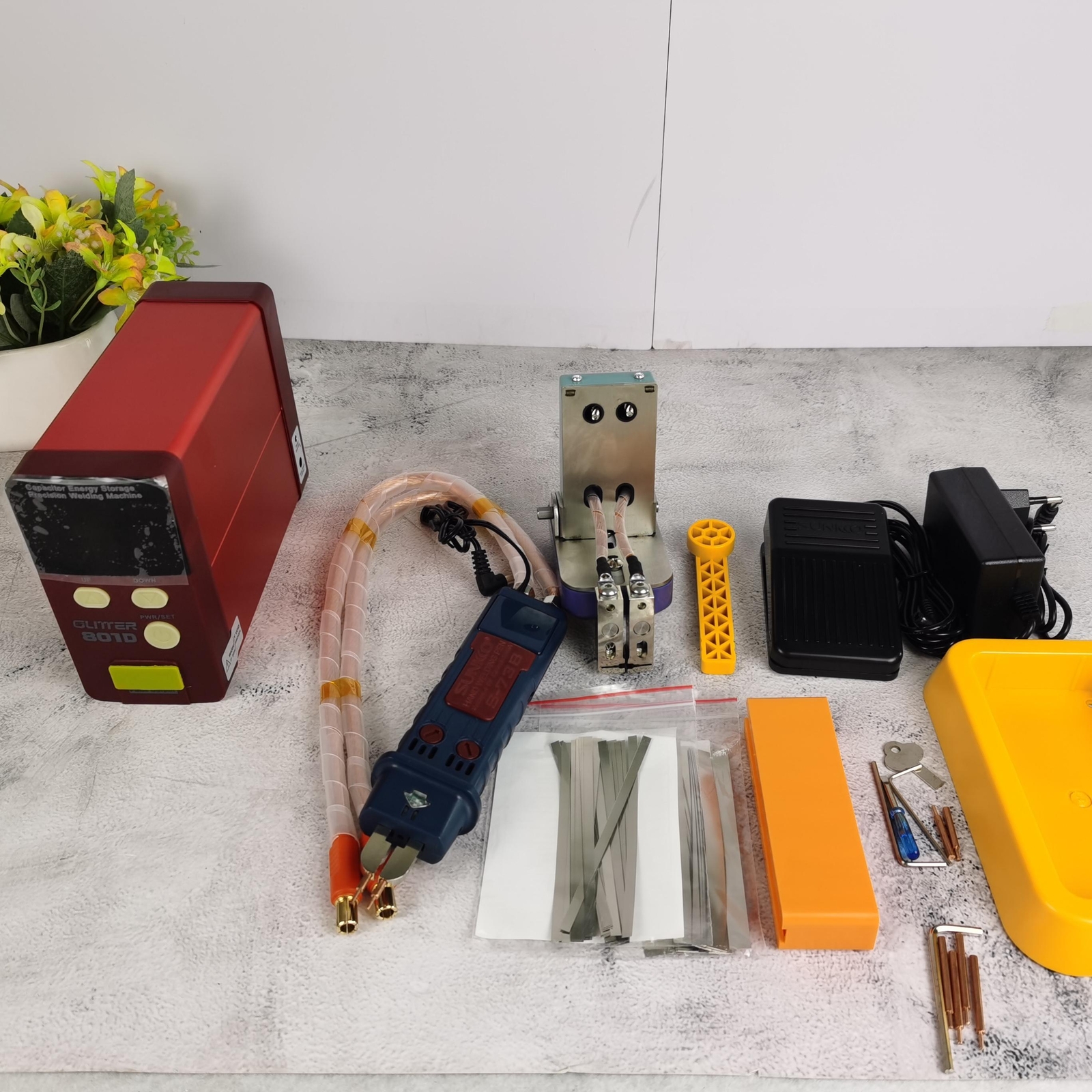 801D Small Inverter Energy Storage Spot Welding Machine 18650 Handheld Welding
