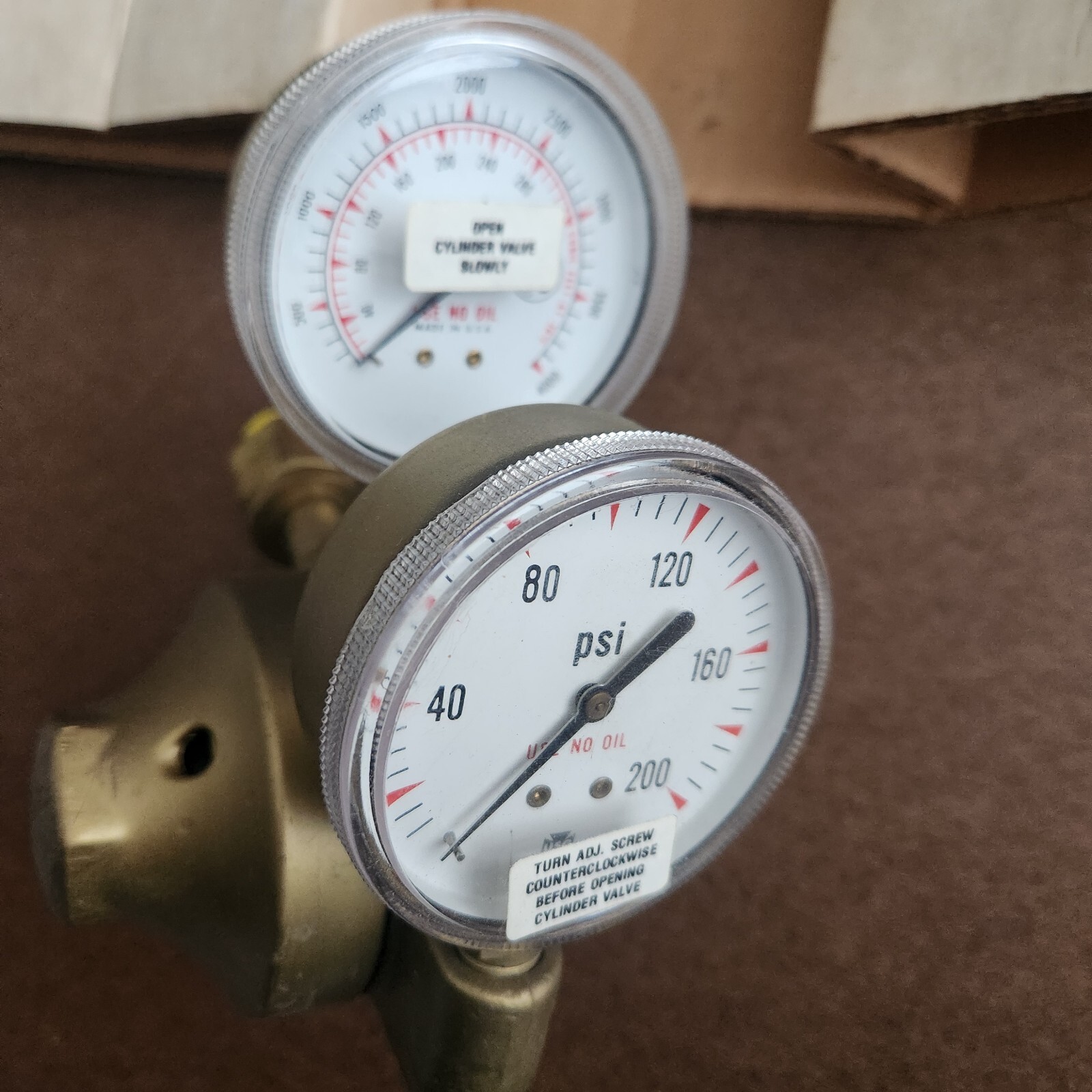Vtg NOS AIRCO 806-8456 Oxygen Regulator 4000 PSI 200 PSI GAUGE Made USA