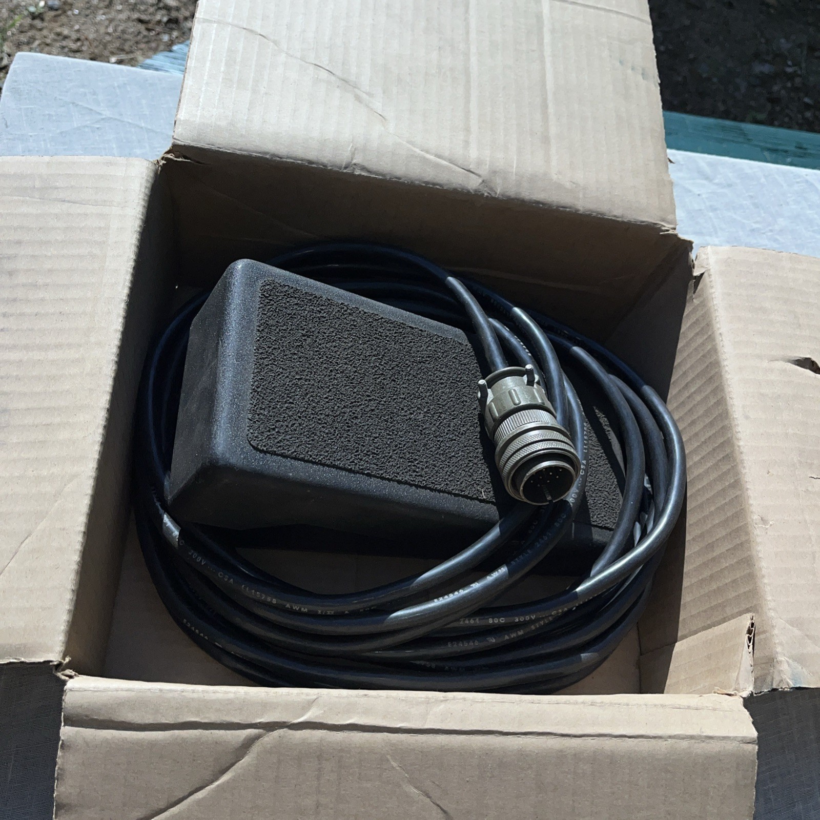 ESAB FC-5B P/N 33646 14-pin TIG Foot Control Pedal w 30 Foot Cable
