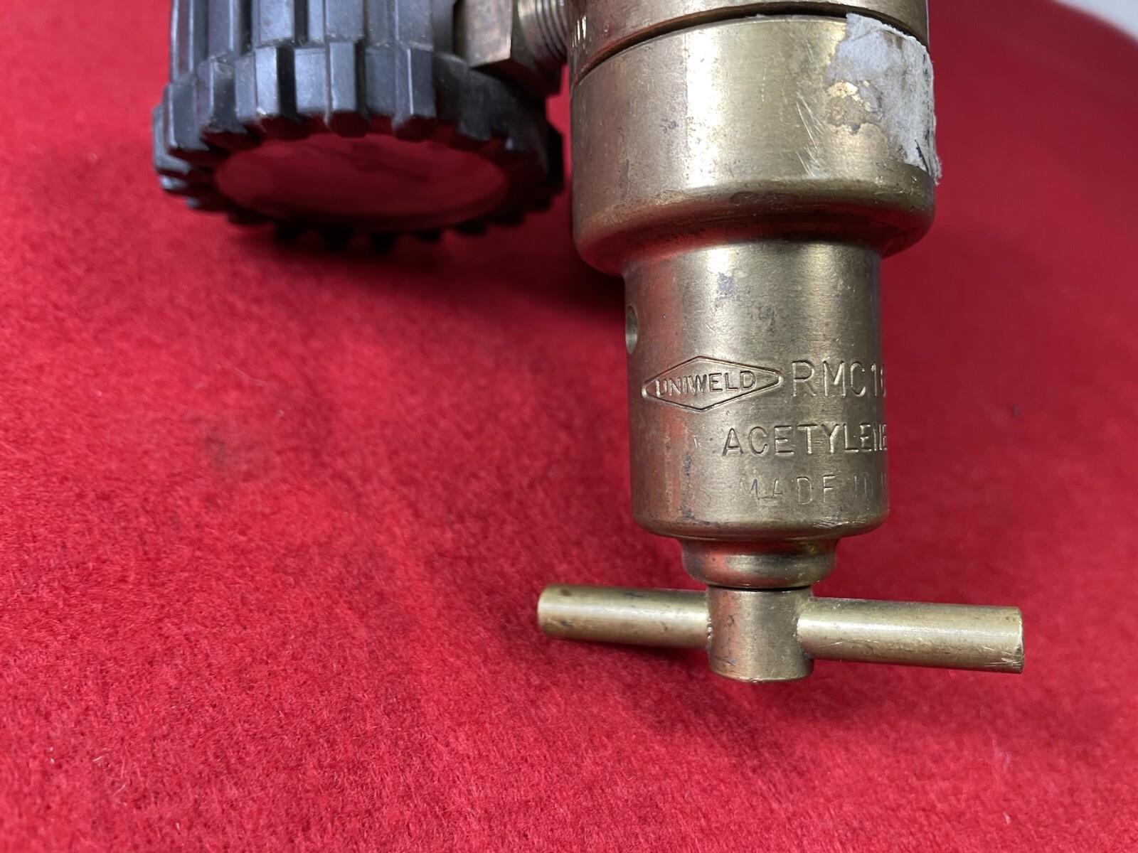 Uniweld Oxygen And Acetylene Regulators, Gas RMC100, Oxygen RO100