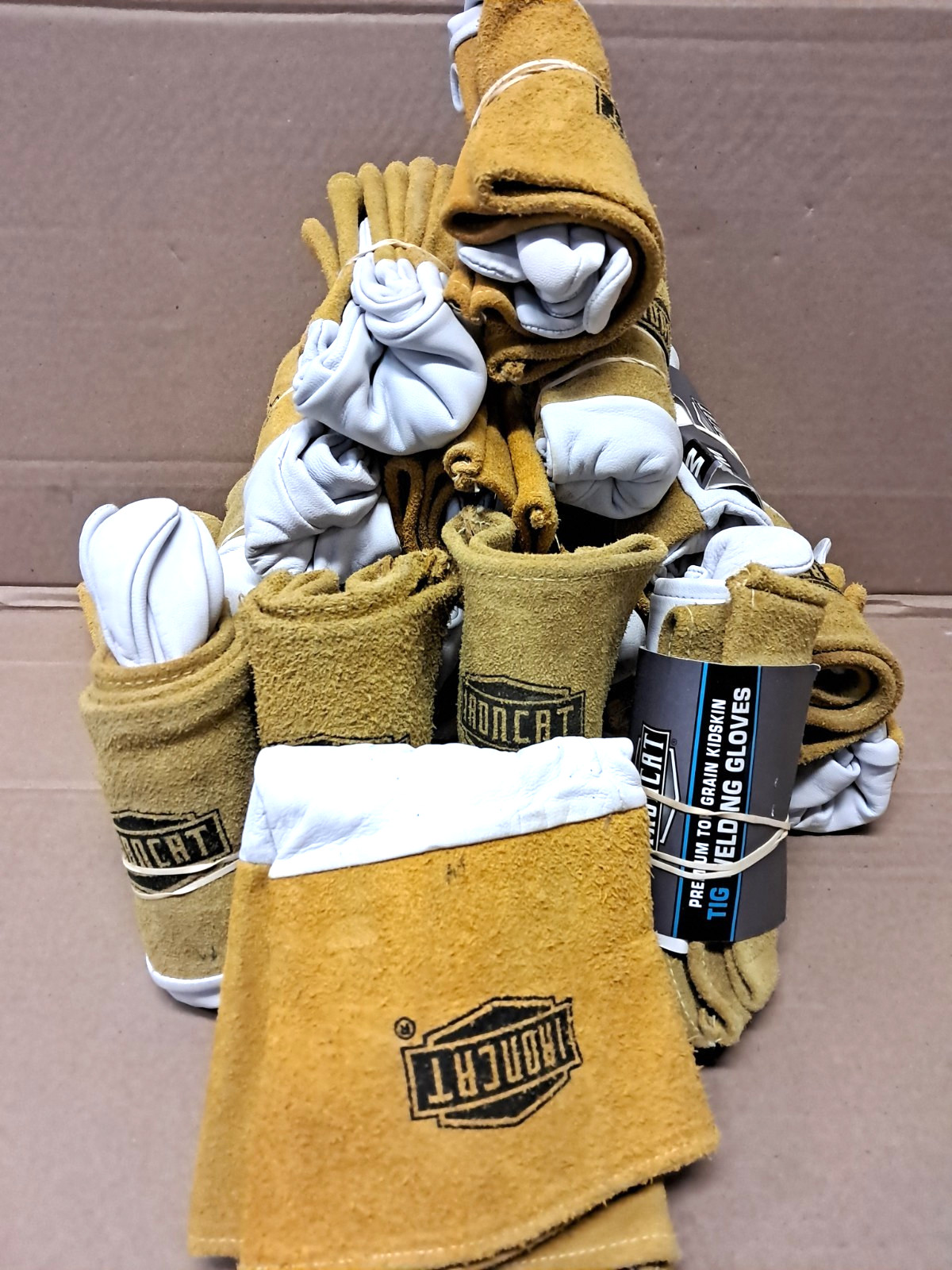 Ironcat Qty 20 Pairs Medium Welding Gloves