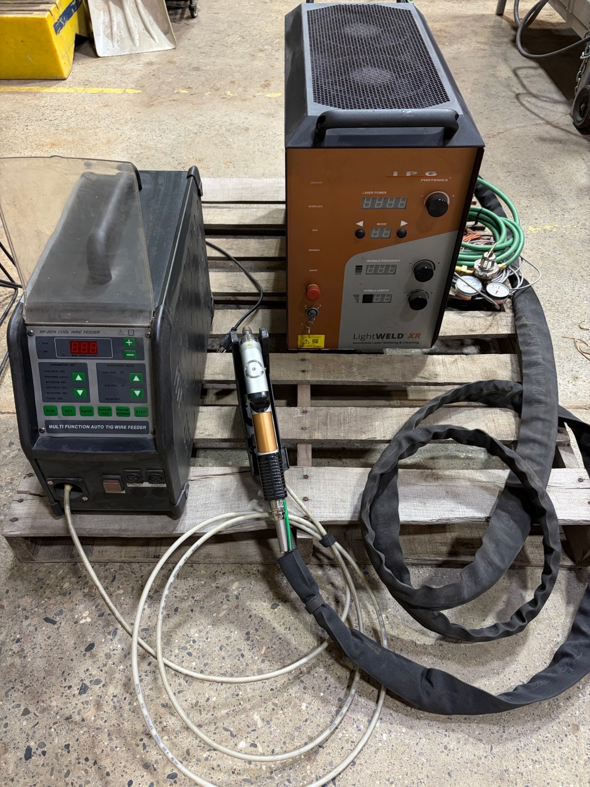 LightWELD 1500XR – Laser Welder w/ feeder, Complete Set-Up, weld with precision