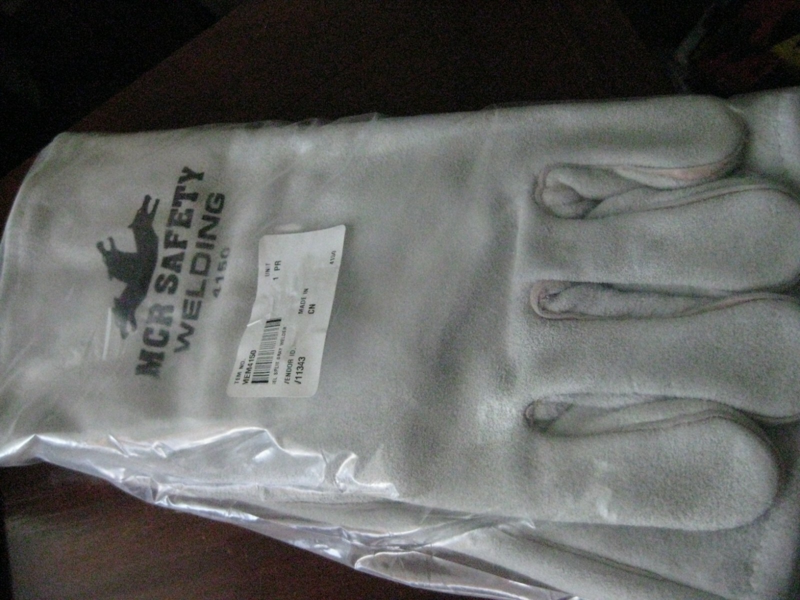 MCR Safety #4150 Size Medium Cowhide Welding Glove Gauntlet Cuff 13″ OAL