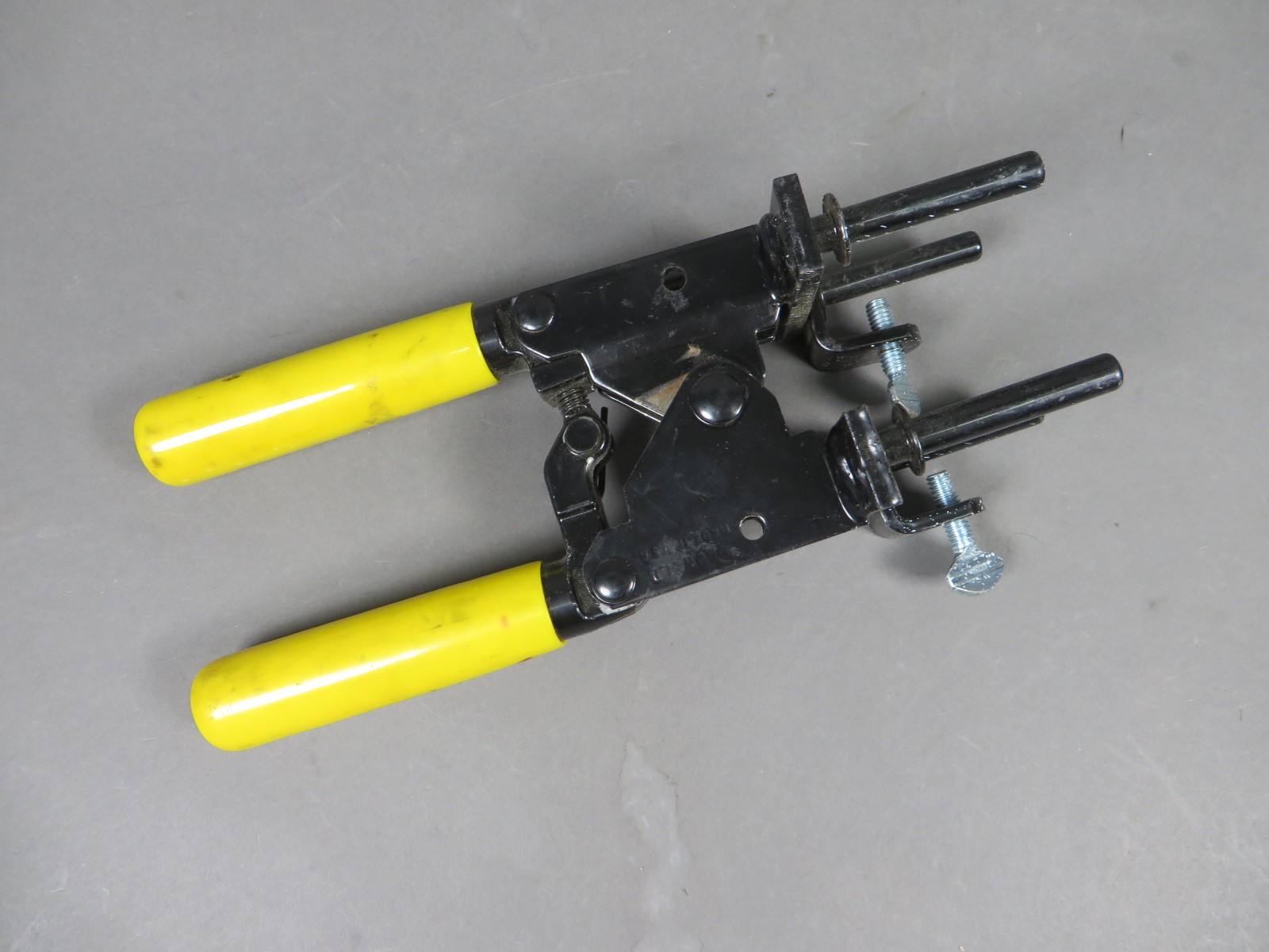 L160 nVent Erico Cadweld Handle Clamp 3″ For Exothermic Mold E-Z Change