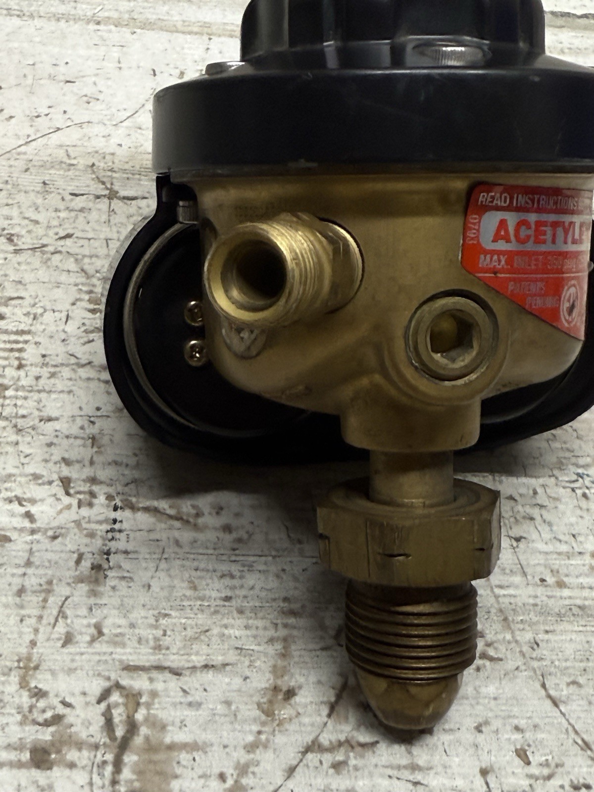 Victor Professional Edge Series Acetylene Regulator ESS3-15-510