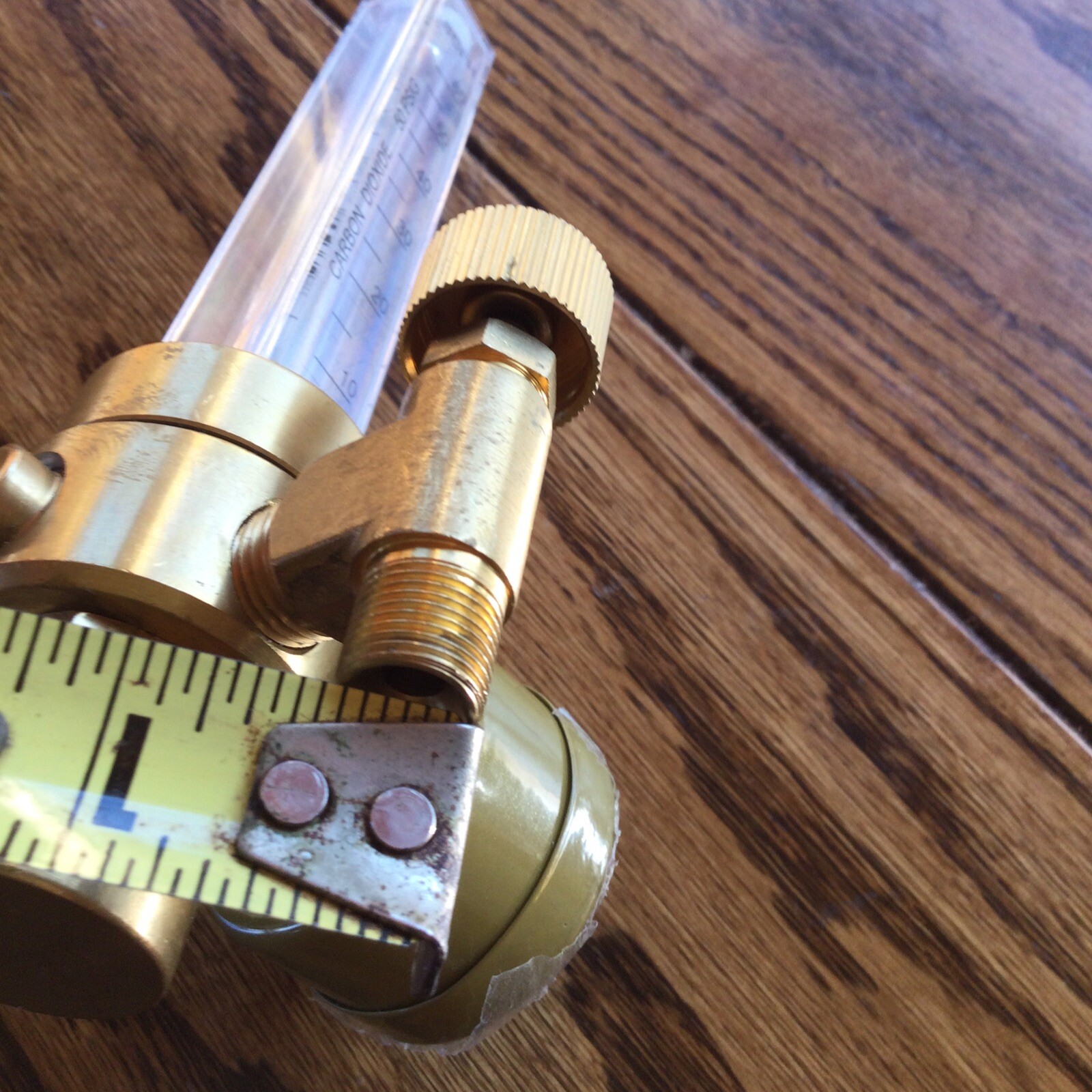 Agptek CO2 Argon Flow Meter Regulator Full Copper 10 to 60 cfh Weld Flowmeter