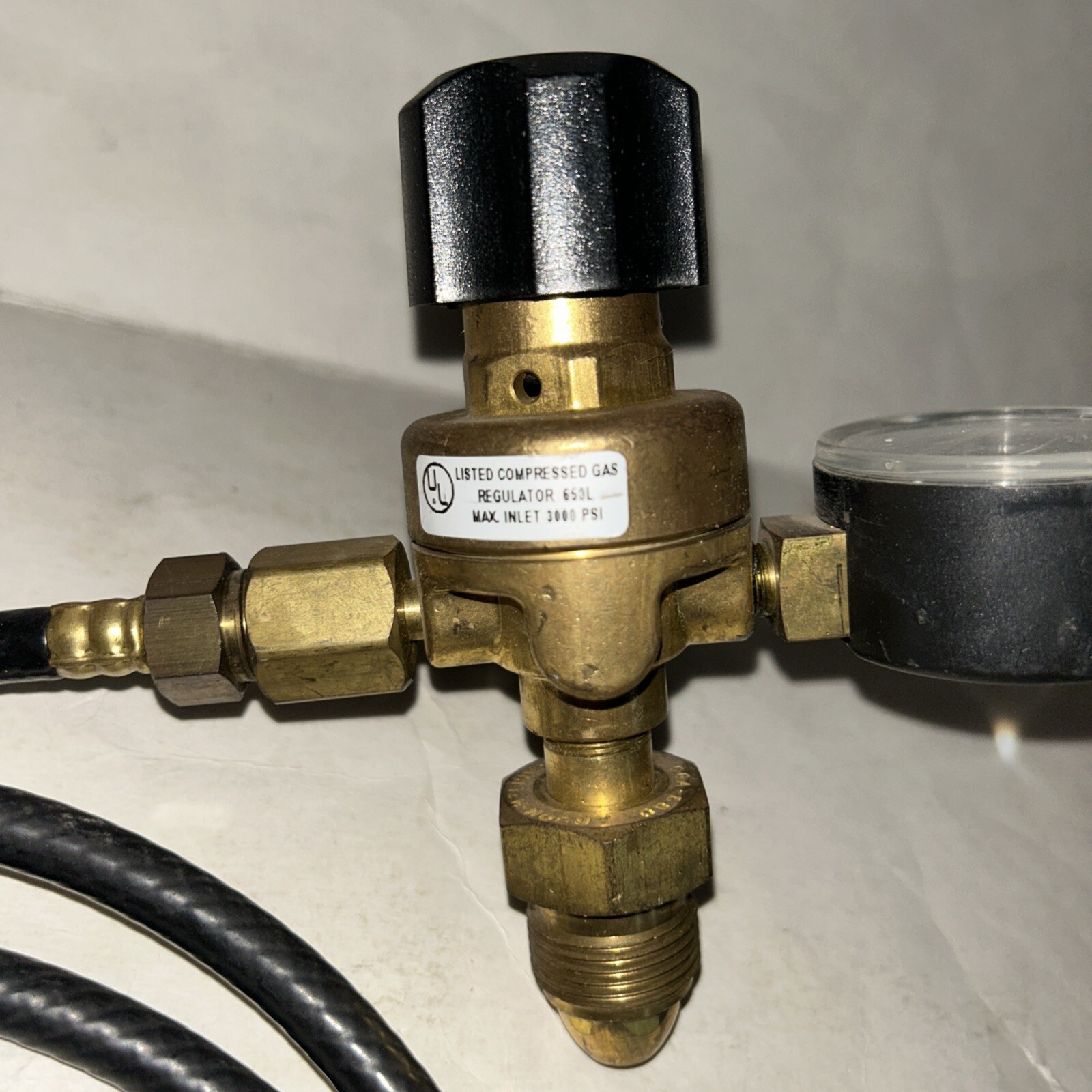 Harris gas shielding regulator for a welding torch (11777)
