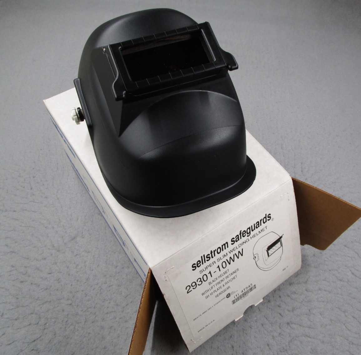 Sellstrom Safeguards Welding Helmet Slim Lift Front SH 10 29301-10WW USA Made