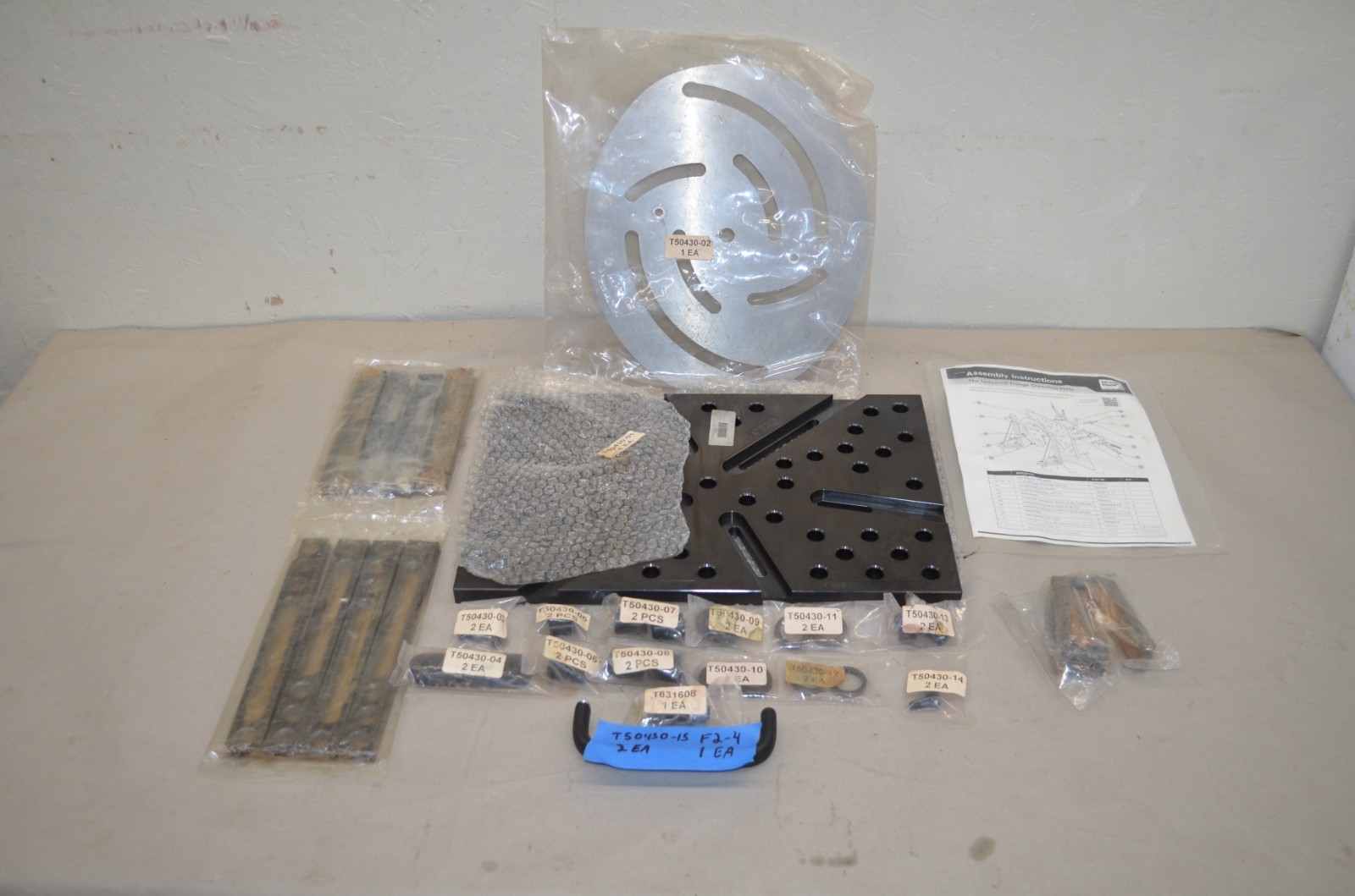 Strong Hand Tools BuildPro Universal Flange Clamping Plate T50430 Kit Unit 1