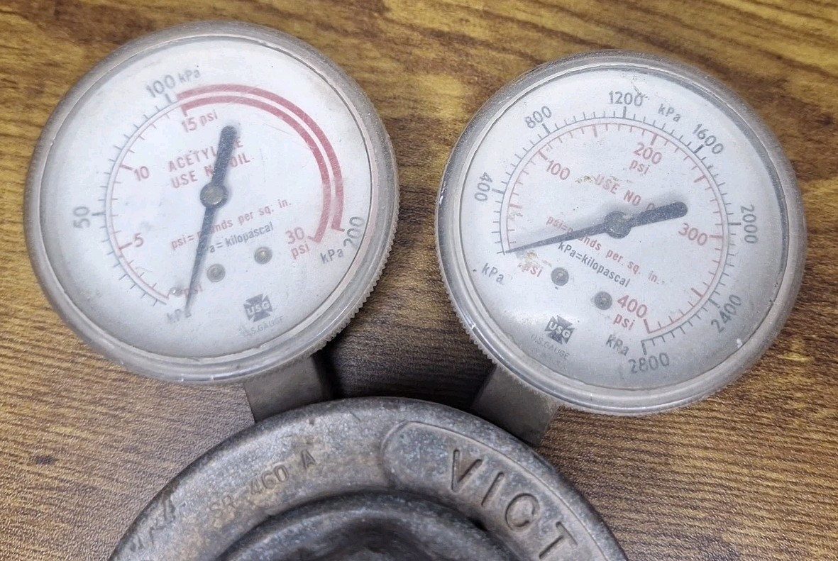 Victor SR 460 A Compressed Gas Regulator (#173) Company Equipment Acetylene