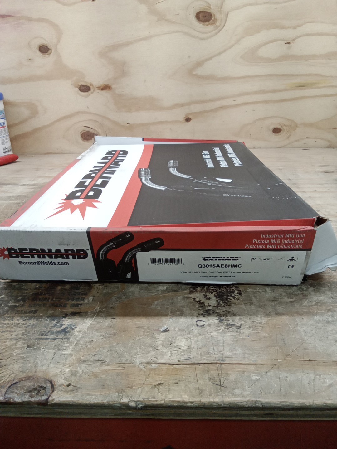 Bernard Q3015AE8HMC BTB Series MIG Gun 300A 15 FT. W/ Miller Power Pin