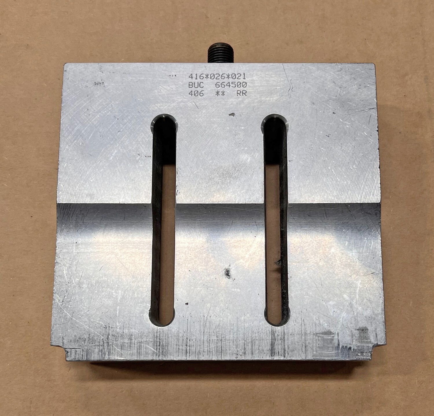BRANSON ULTRASONIC WELDER Slotted BOOSTER HORN 416-026-021 20kHz 5″ x 1.25″